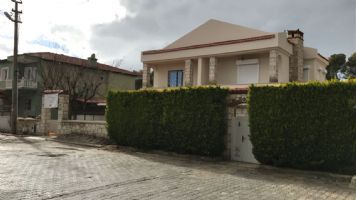 Ala�at�'daki villa detaylar� icin tiklayin